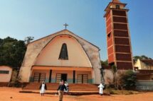 Angola: “Na pequena igreja doméstica de Bengo, a Quaresma começou com o lava-pés”