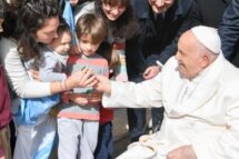 Livro do Papa sobre voluntariado é apresentado na Caritas de Roma