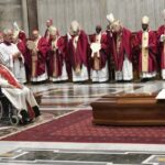 Exéquias do cardeal Cordes: uma vida dedicada aos jovens, aos leigos e à caridade