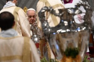 Papa: diante de Deus estamos em débito, nunca em crédito. Cuidado com a hipocrisia clerical