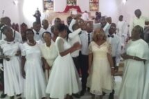 Moçambique: Baptismos animam celebração da Páscoa em Maputo