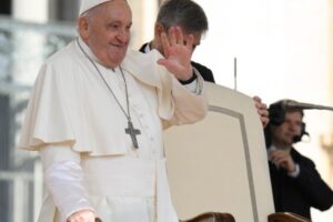 Papa: Em um mundo de excessos, a temperança nos ajuda a pôr ordem no coração