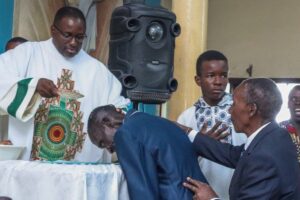 Idosos do Projeto S. Bakhita na Beira recebem o Baptismo no Domingo das vocações