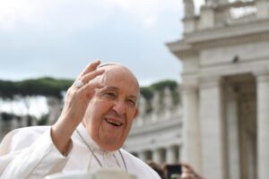 O Papa: Jesus não tem medo de se aproximar do pecador, até mesmo do mais impassível