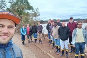 Diretório Acadêmico de Teologia realiza atividade voluntária em Cruzeiro do Sul (RS)