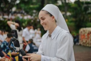 Equador: com uma broca de dentista e um celular a serviço de Deus