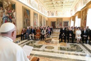 O Papa: a fé e a ciência podem se unir na caridade