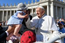 Óbolo de São Pedro: aumentam as doações para a caridade do Papa