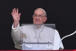 Papa: seguir a missão de Pedro, de conversão e humildade ao encontro do Senhor