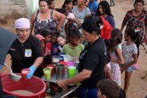 Estendamos a mão fraterna aos que têm menos