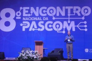 Moisés Sbardelotto: “Viver atentos aos outros no caminho comum ao longo das rodovias digitais”