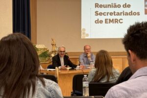 Dom António Azevedo: a catequese ajuda a formar os cristãos do presente e futuro