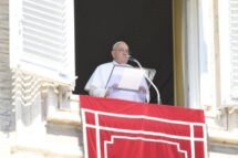 Francisco: cessem os conflitos, a violência e o ódio. Busquem soluções de paz