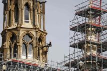 A reconstrução da Catedral de Notre-Dame de Paris