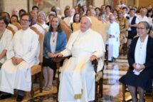 Papa pede “renovada primavera” a capitulares recebidos em audiência