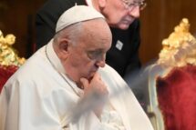 Francisco encontra 17 vítimas de abuso por membros do clero na Bélgica
