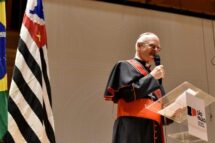 Cardeal Odilo Scherer recebe a Ordem do Ipiranga
