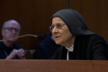 Sínodo, Madre Angelini: esta é uma hora sombria para o mundo, precisamos redescobrir as relações