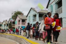 A escola em Madagascar, meio de evangelização e lugar de encontro entre as religiões