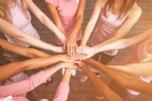 Outubro Rosa: o feminino em questão