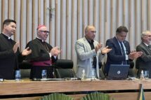Dom Ricardo Hoepers participa de sessão solene na Câmara Legislativa do Distrito Federal