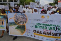 Gana – Caminhada pacífica pelo ambiente