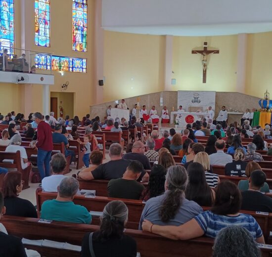 Santa Missa Solene em honra a Nossa Senhora Aparecida, padroeira do Brasil