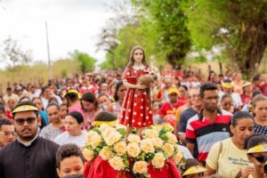 Romaria em homenagem à Menina Benigna reúne quase 2 mil crianças