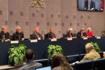 Hollerich: todos deveriam fazer a experiência positiva da sinodalidade