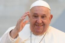 Papa: a Crisma não pode ser o sacramento de despedida da Igreja