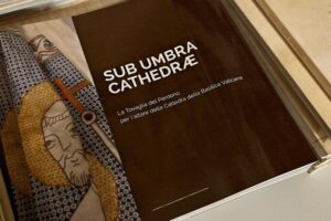 A Toalha do Perdão, um bordado entre céu e história