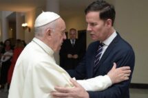 Juan Cruz: relatório sobre abusos é um progresso, mas vítimas clamam por justiça