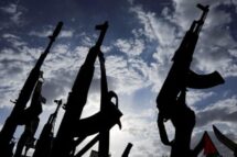 Papa Francisco: silenciar as armas, dar “espaço ao diálogo”