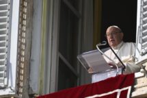 Ao alertar para a tentação da hipocrisia, Papa exorta a fazermos o bem sem aparecer