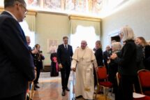 Papa: enfrentamos mudanças de época com consequências para o futuro