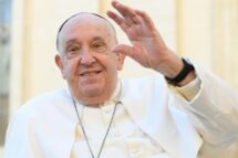 Papa aos juízes uruguaios: esforcem-se para acabar com a pobreza