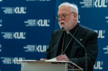 Gallagher: a diplomacia da Santa Sé é um “hospital de campo” em meio às batalhas