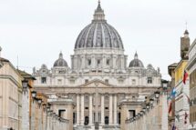 “Viver o Jubileu”: livro de Pe. Enzo Fortunato para descobrir a Basílica de São Pedro