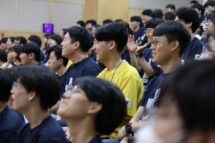 “Caminho para a paz” dos jovens da Coreia do Norte e do Sul