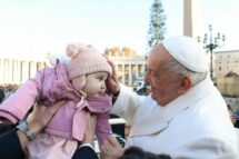 Papa: anunciar o Evangelho com humildade e oração, não pregar sobre si mesmo