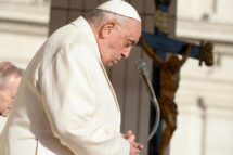 Francisco: a guerra é ruim, a guerra destrói. Muitas crianças inocentes mortas