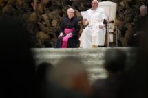 O Papa: a Síria vive um momento delicado de sua história, espero uma solução política