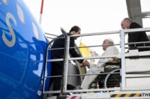 O Papa chega à Córsega, a primeira vez de um Pontífice na ilha francesa