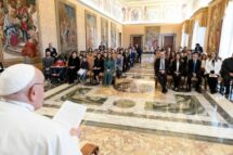 O Papa aos jovens da Ação Católica: sede próximos de quem sofre a fome e a guerra