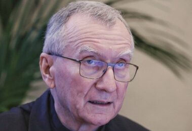 Cardeal Parolin visita Hospital Bambino Gesù