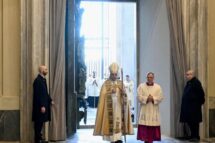 Aberta Porta Santa em S. João de Latrão, Reina: ser para cada irmão sinal de esperança