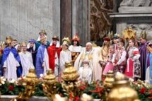 Papa: como Maria, acolhamos o convite a proteger a vida, a cuidar das vidas feridas