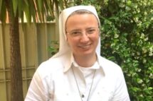 Irmã Simona Brambilla é a primeira mulher prefeita no Vaticano