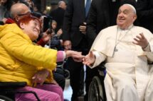 Papa: não nos resignemos à tristeza, nas fragilidades brilha a estrela de Jesus