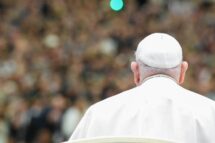 Francisco: “A guerra é sempre uma derrota, pedimos paz”